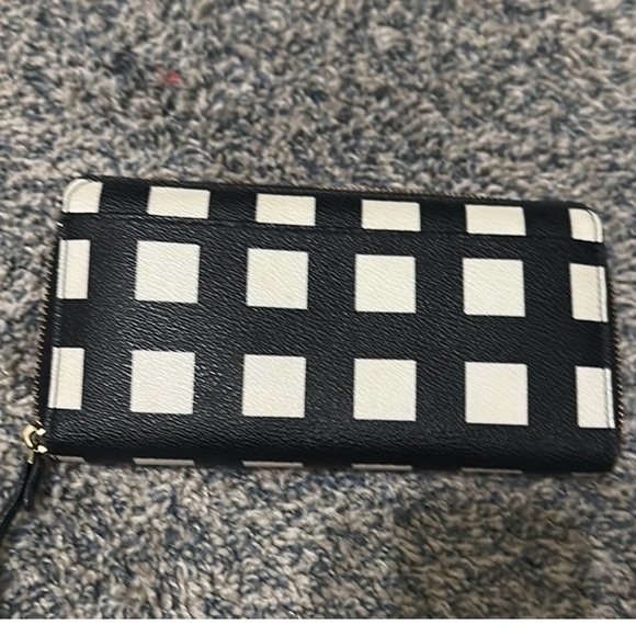 Kate Spade wallet ♠️ - Picture 2 of 4